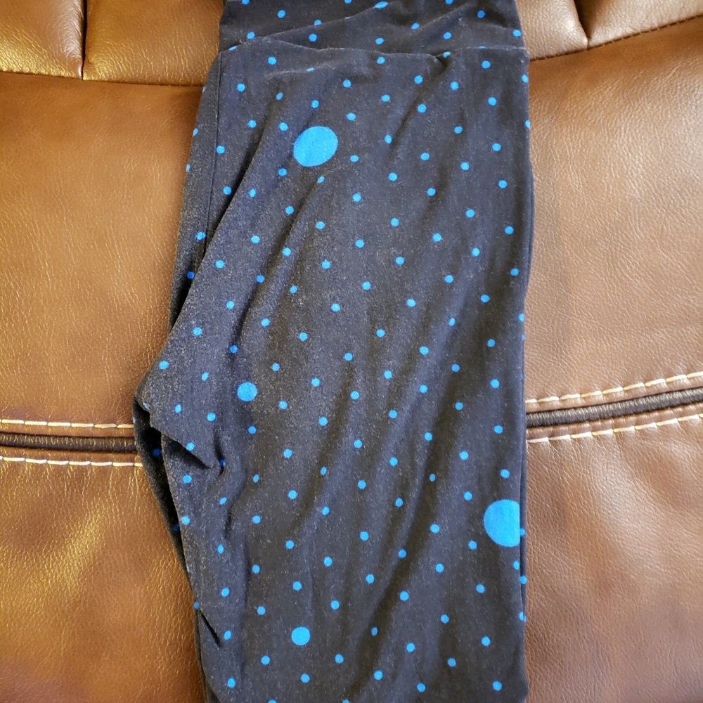 😍Lularoe Polka Dot Leggings